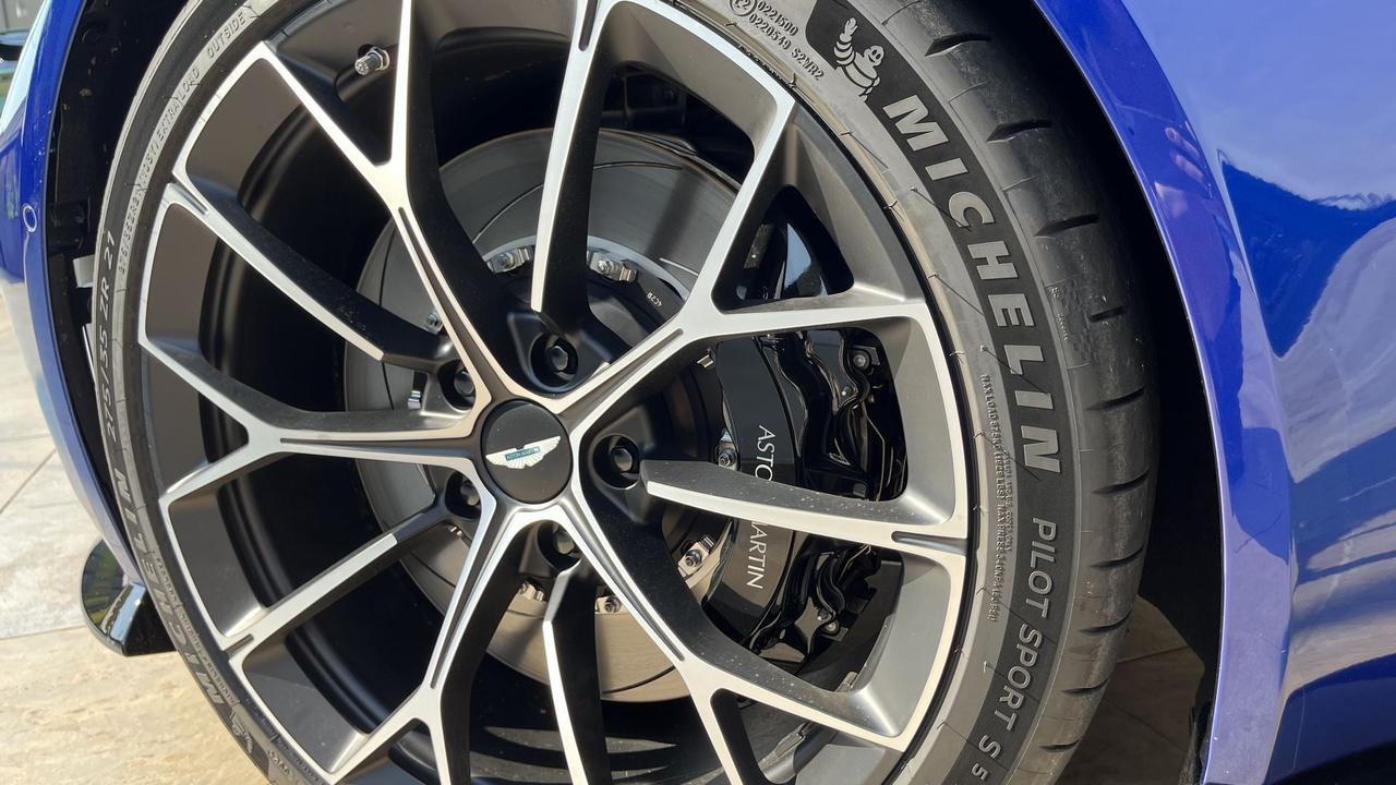ASTON MARTIN Vantage Coupe 4.0 V8 auto