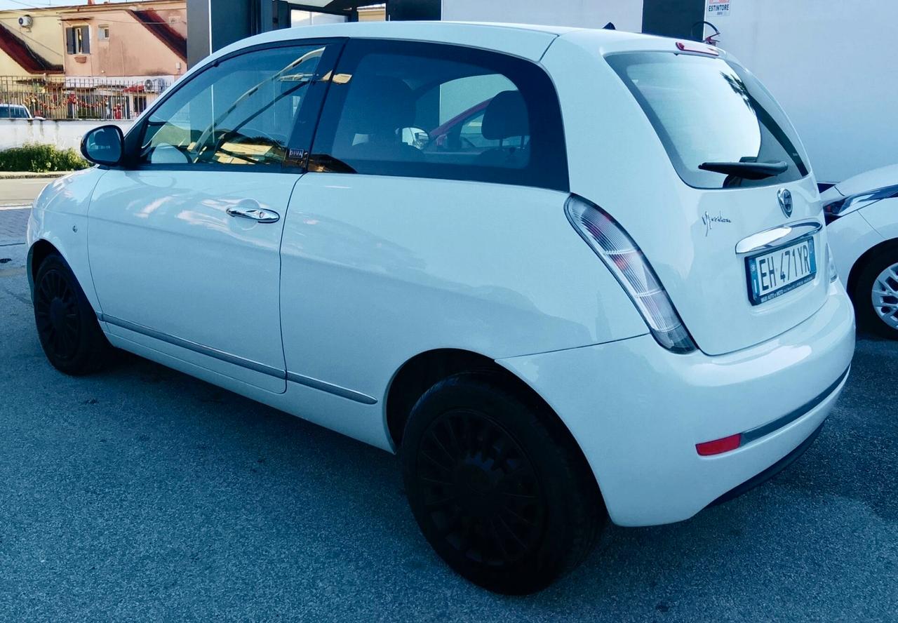 Lancia Ypsilon 1.2 DIVA