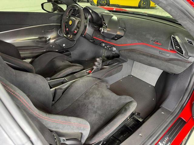 FERRARI 488 Pista Tailor Made Exclusively for Piloti Ferrari