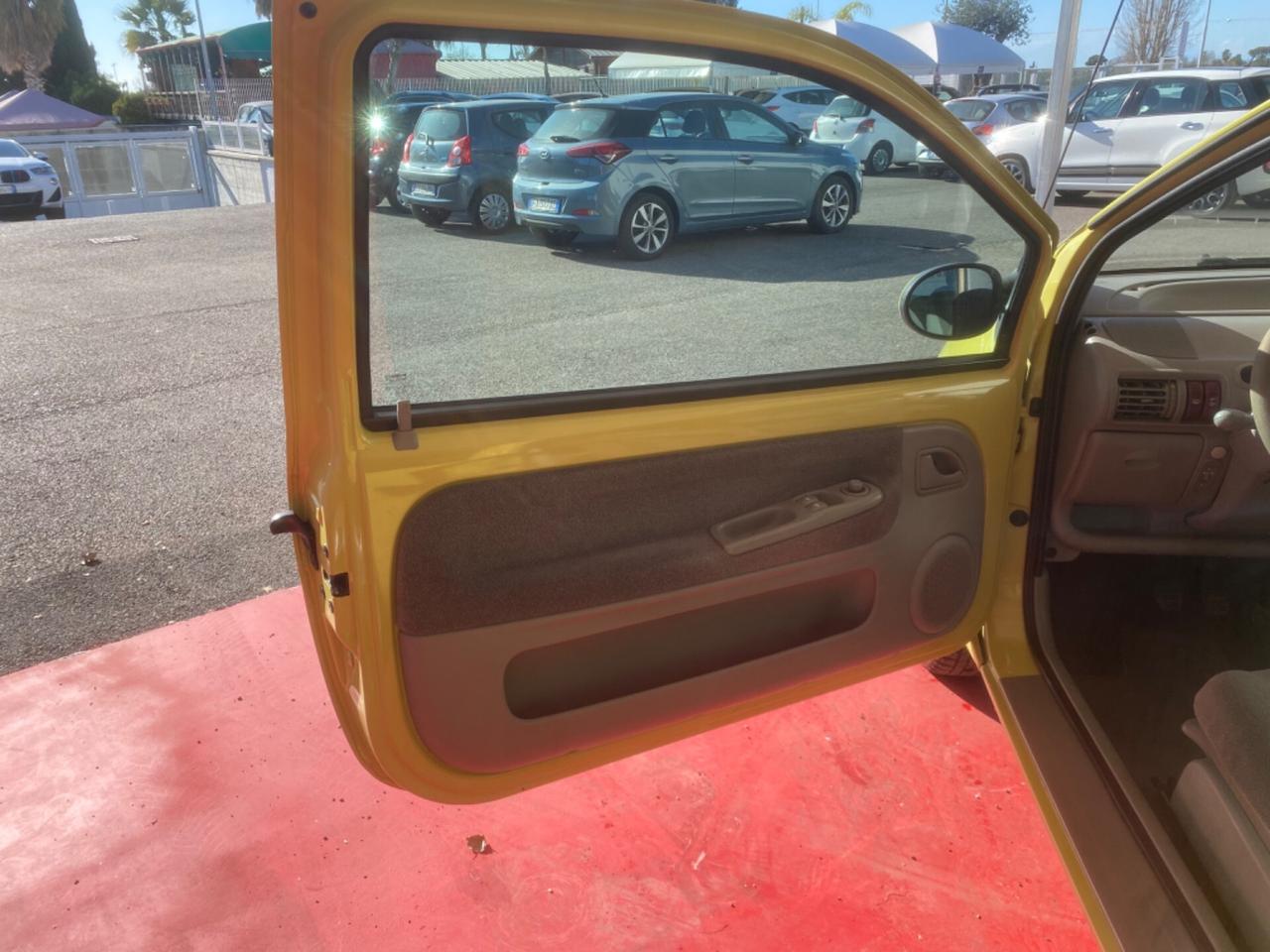 Renault Twingo 1.2i 16V cat Initiale