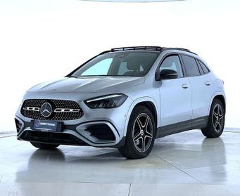 Mercedes-Benz GLA GLA 200 d Auto 4M AMG Line Premium Plus * TETTO APRIBILE *