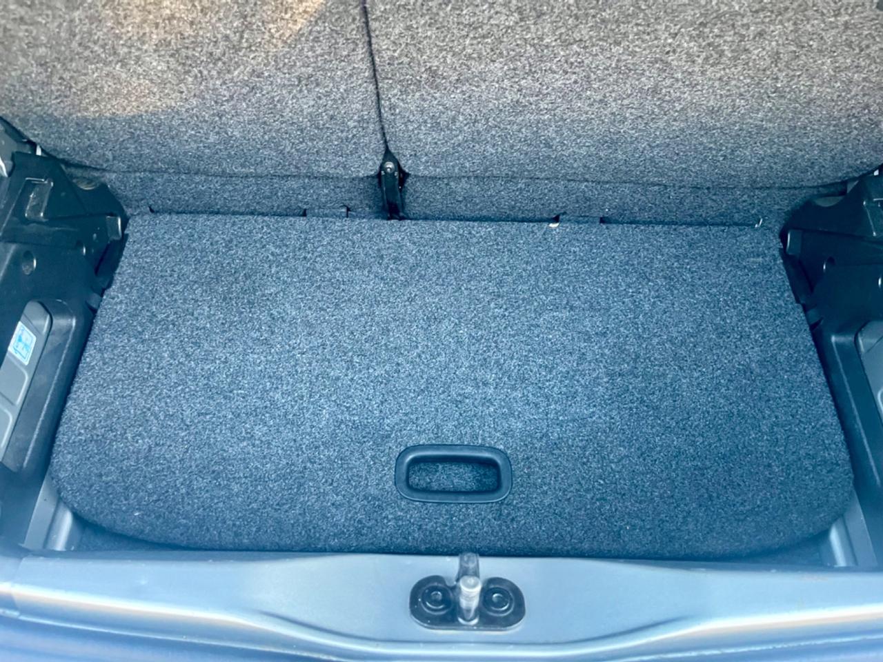 VW Up 1.0benz 2013 153.000km cambio automatico perfetta