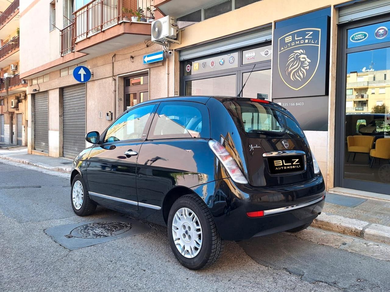 Lancia Ypsilon 1.3 MJT 75 CV Platinum