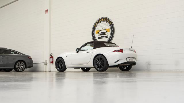 MAZDA MX-5 2.0L Skyactiv-G Kazari