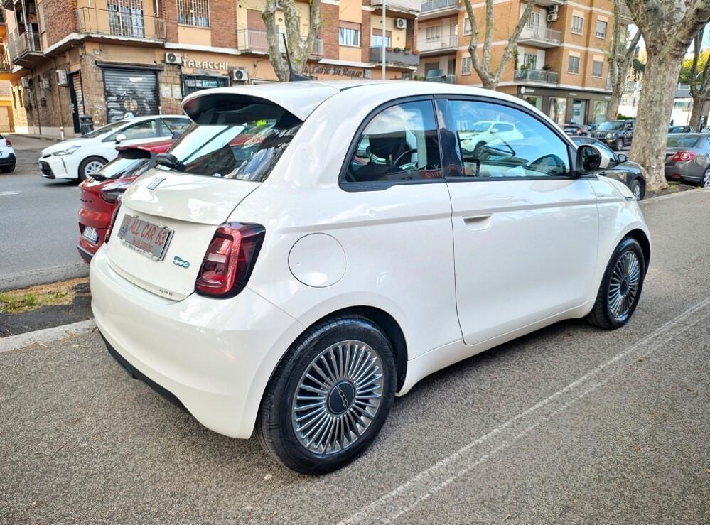 Fiat 500e 42 kWh ITALIANA UNIPRO'