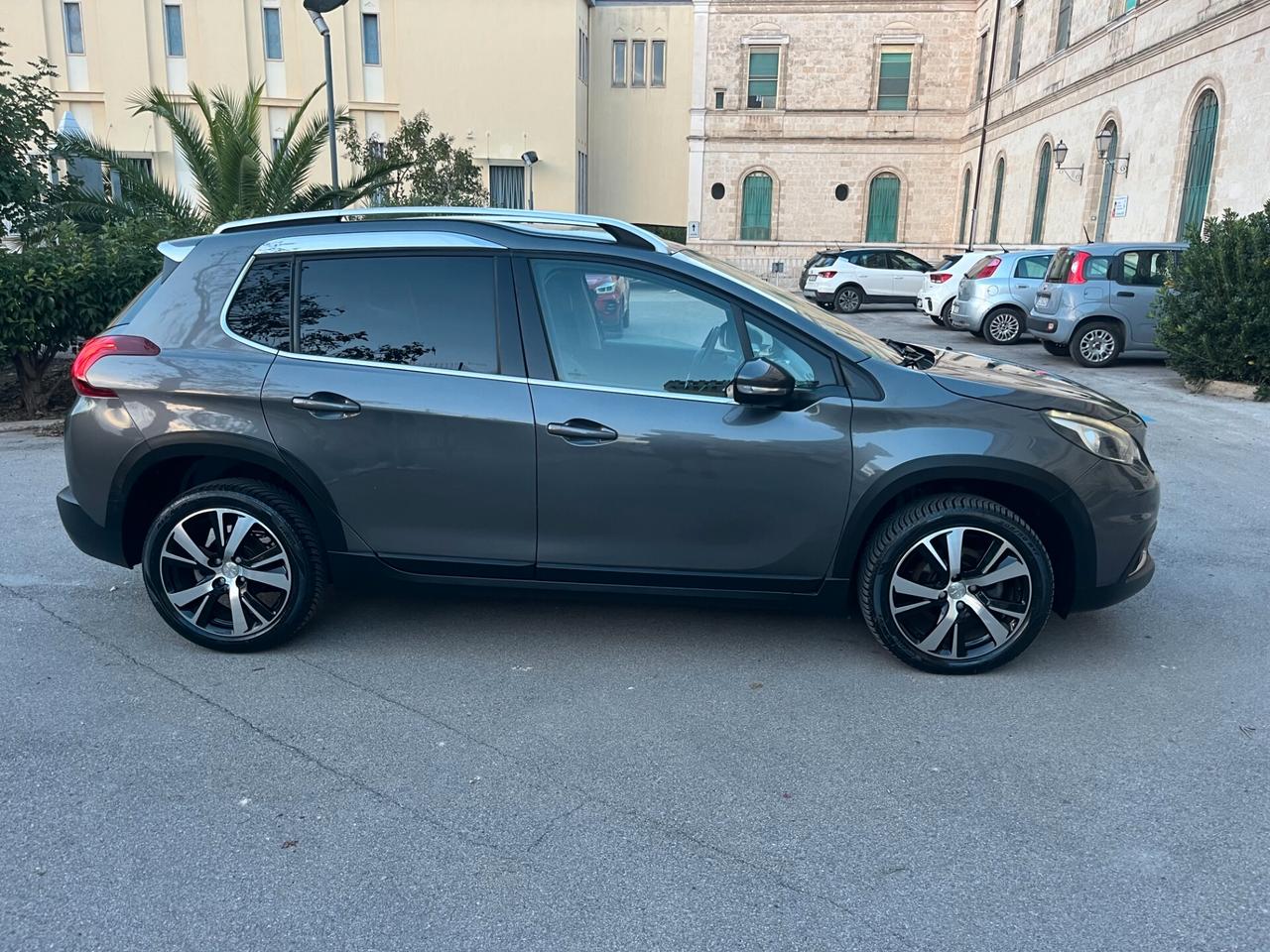 Peugeot 2008 BlueHDi 75 Active Full Optional