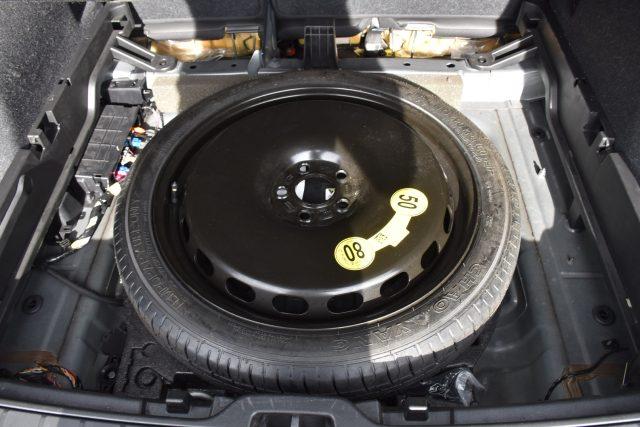 VOLVO XC40 T5 Recharge Plug-in Hybrid R-design