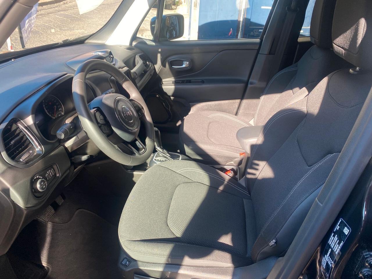 Jeep Renegade 1.3 T4 DDCT 150cv allestimento S total black