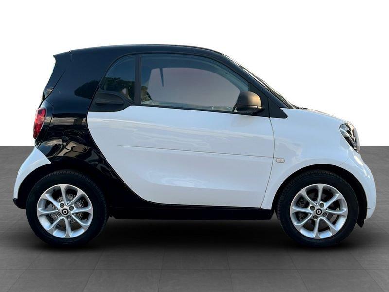 smart fortwo fortwo 70 1.0 twinamic Youngster