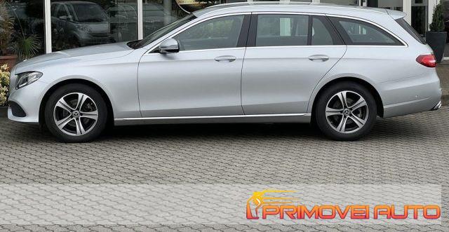 MERCEDES-BENZ E 220 d S.W. 4Matic Auto Advantgarde