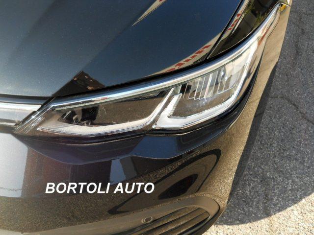 VOLKSWAGEN Golf 1.0 eTSI 14.000 KM EVO DSG LIFE AUTOMATICA