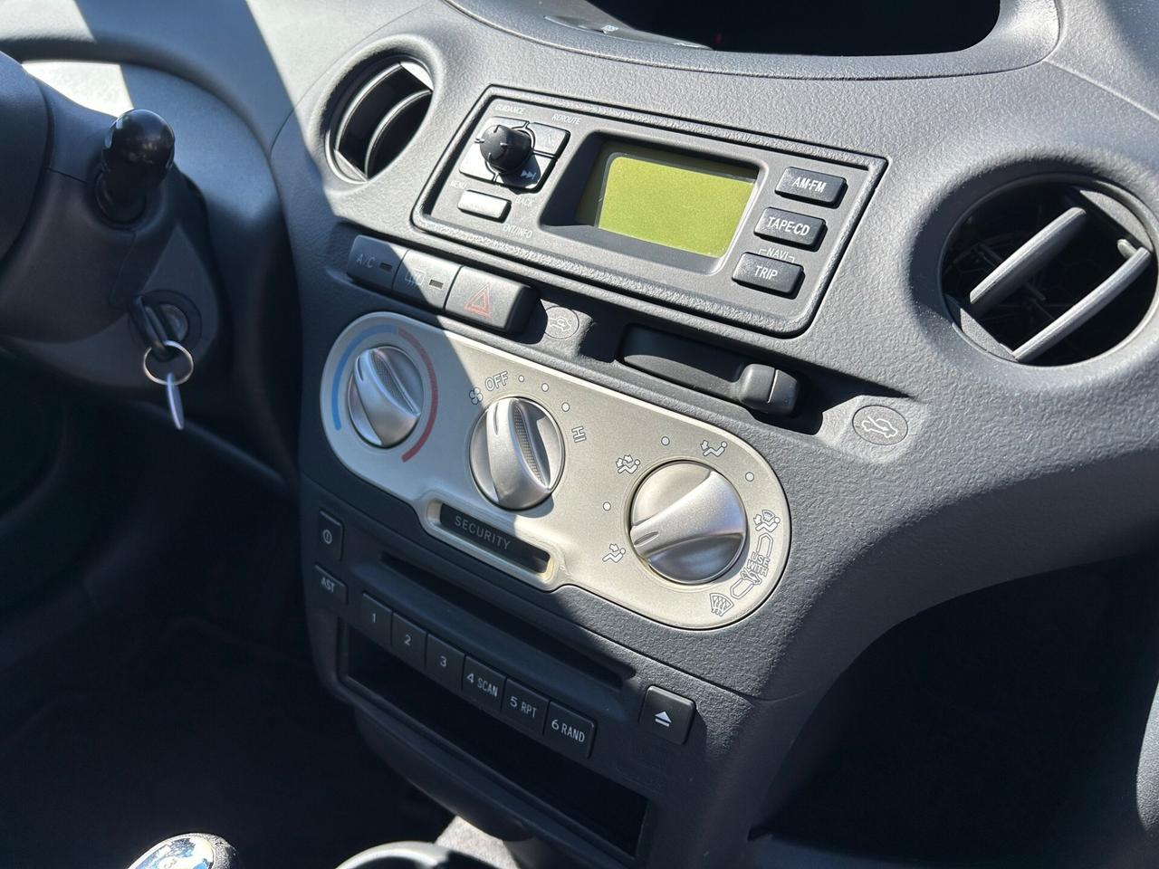 Toyota Yaris 1.3i 16V 5P FRIZIONE NUOVA