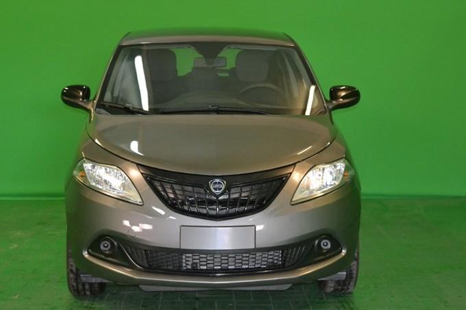 LANCIA New Ypsilon 5 porte - 70CV HYBRID ORO