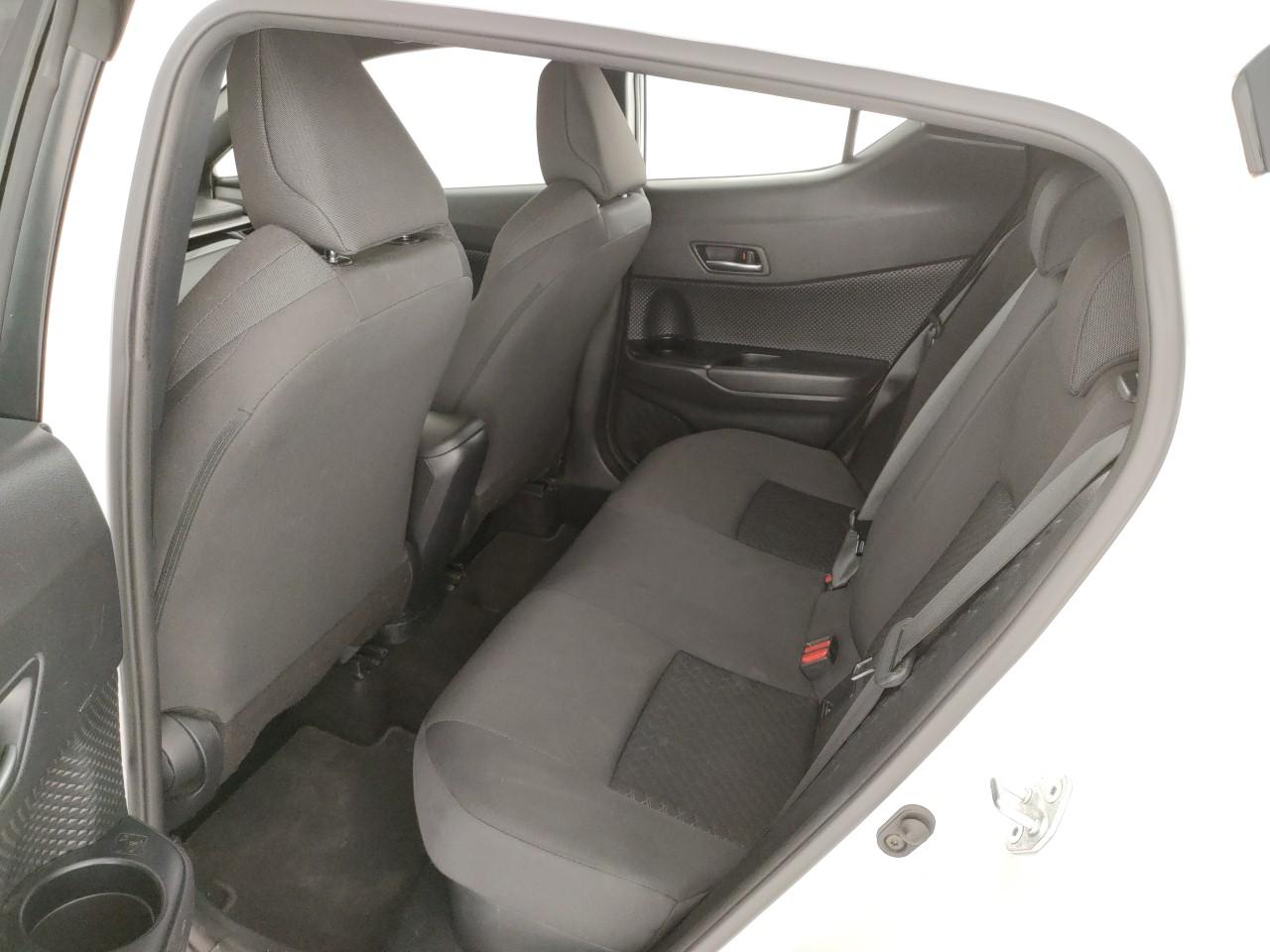 TOYOTA C-HR 1.8h Active e-cvt