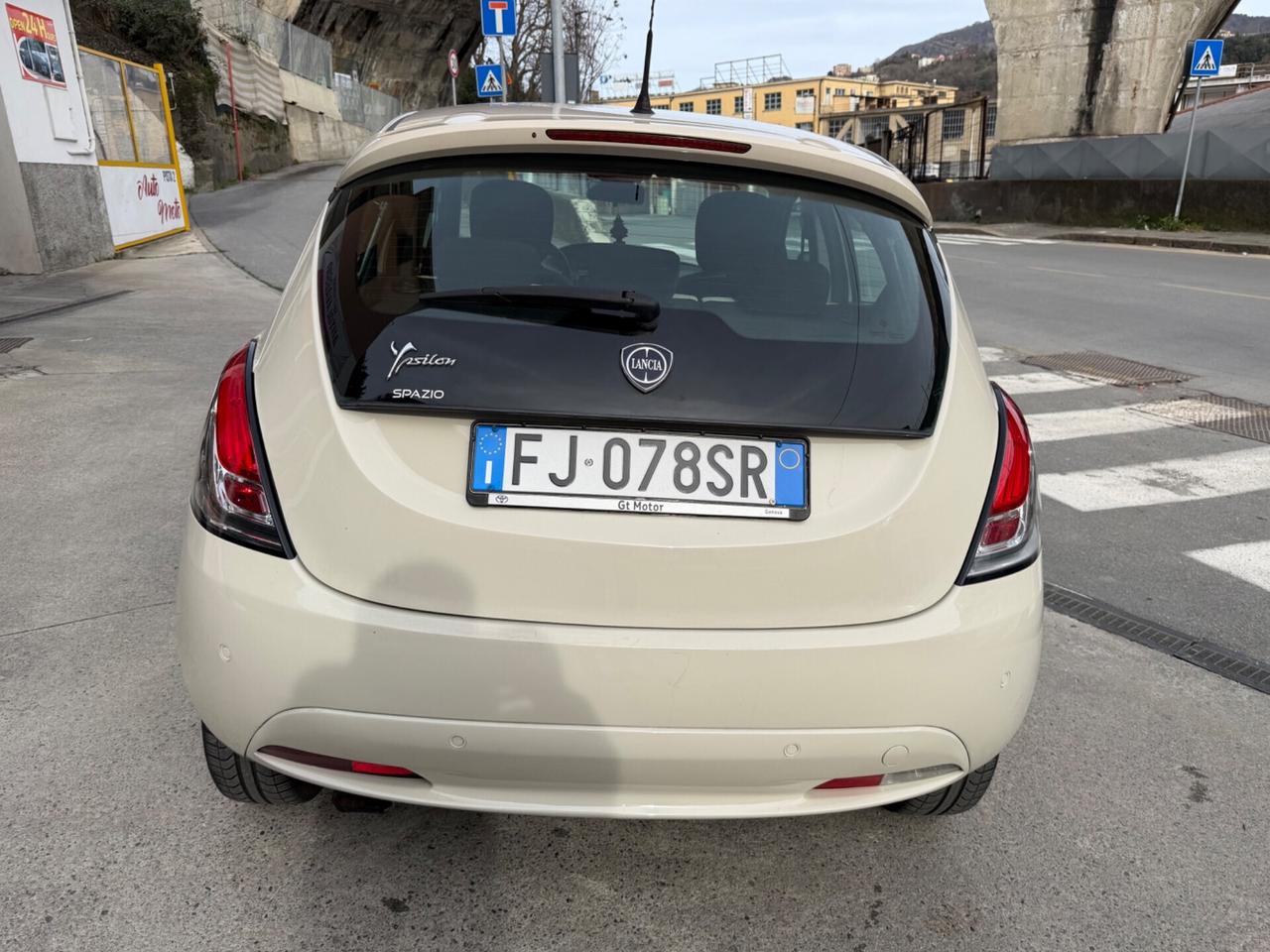 LANCIA YPSILON 1.2 NEOPATENTATI KM 26 MILA !!!
