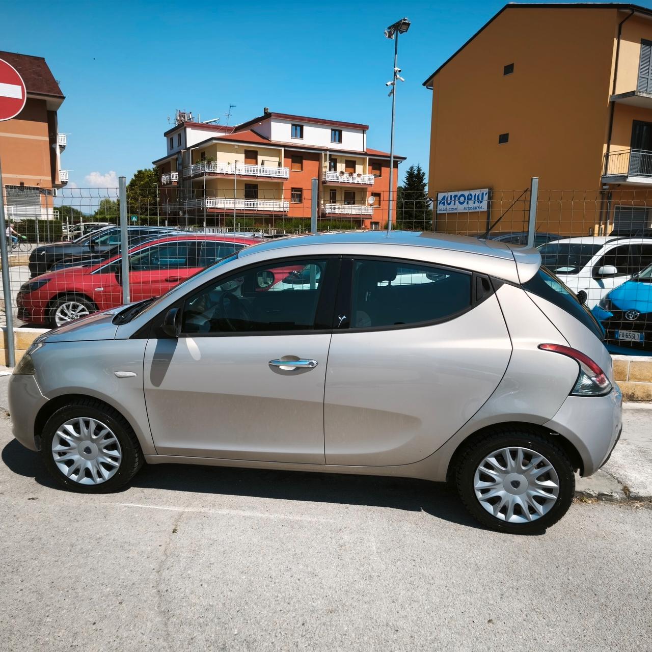 Lancia Ypsilon 1.3 MJT 16V 95 CV 5 porte S&S Gold