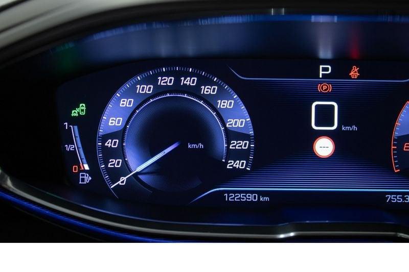 Peugeot 3008 BlueHDi 130cv EAT8 Allure