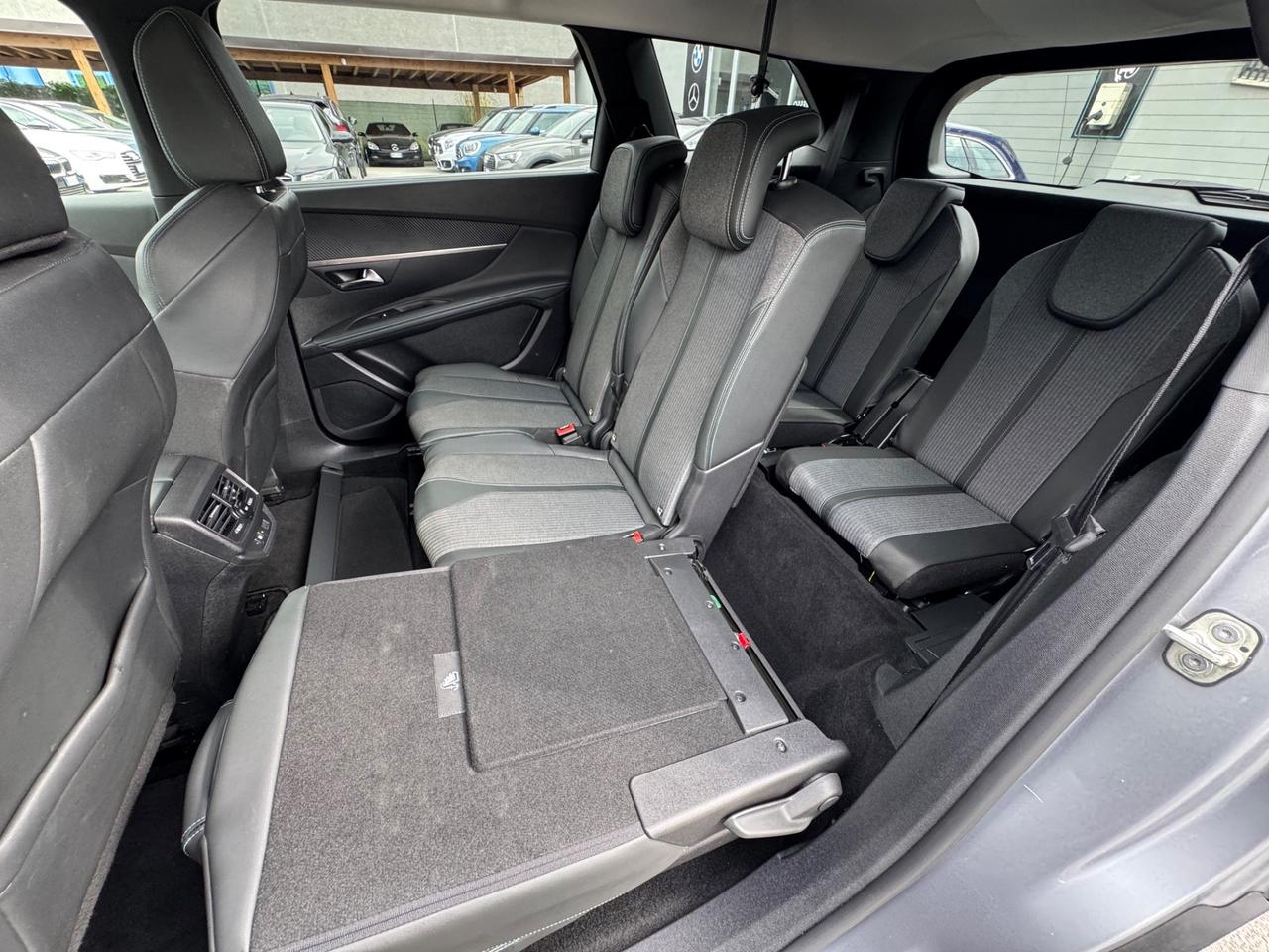 Peugeot 5008 BlueHDi 130 S&S EAT8 Allure Pack