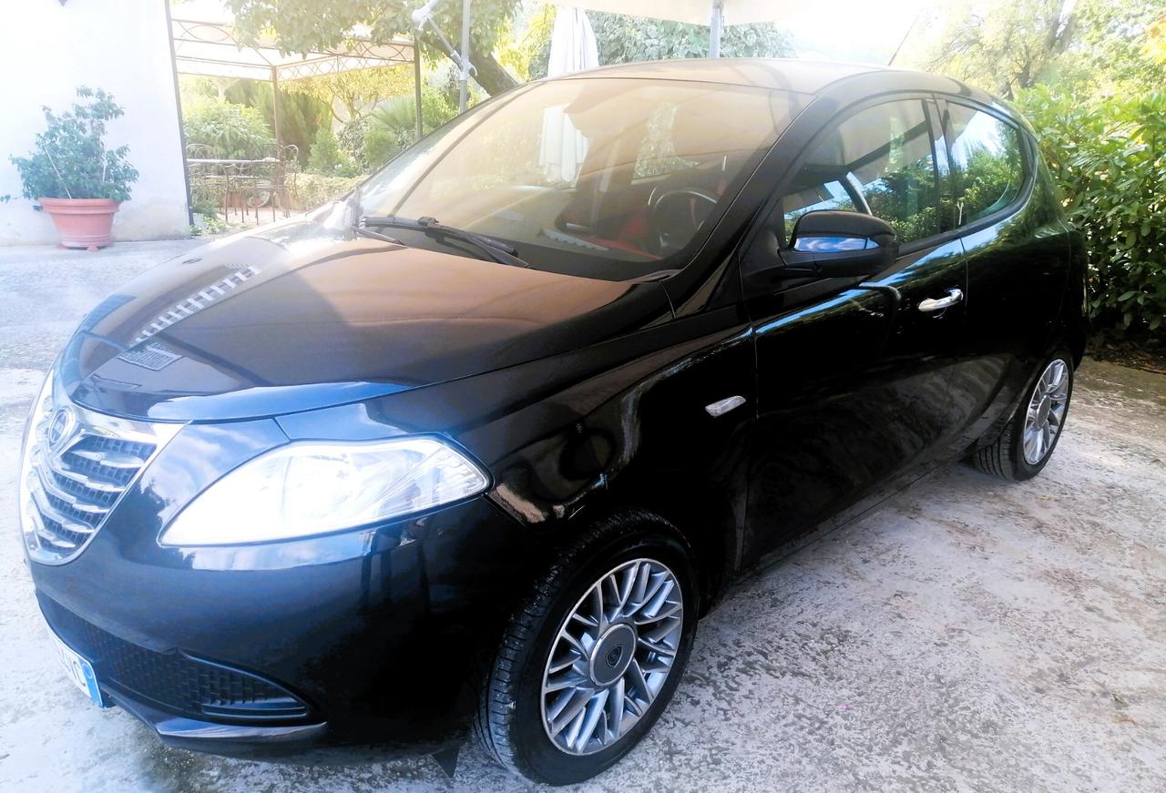 LANCIA YPSILON 1.2 69 CV 5 PORTE GPL