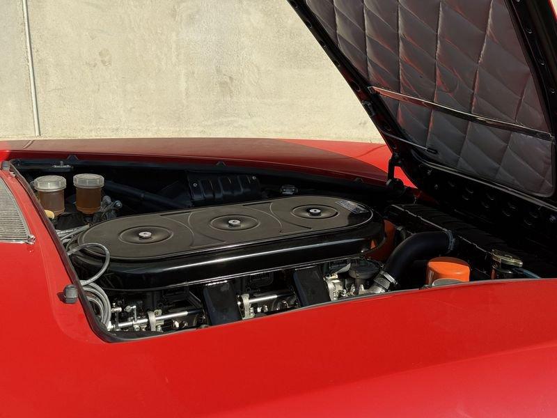 Ferrari 330 GT 2+2 restauro da concorso