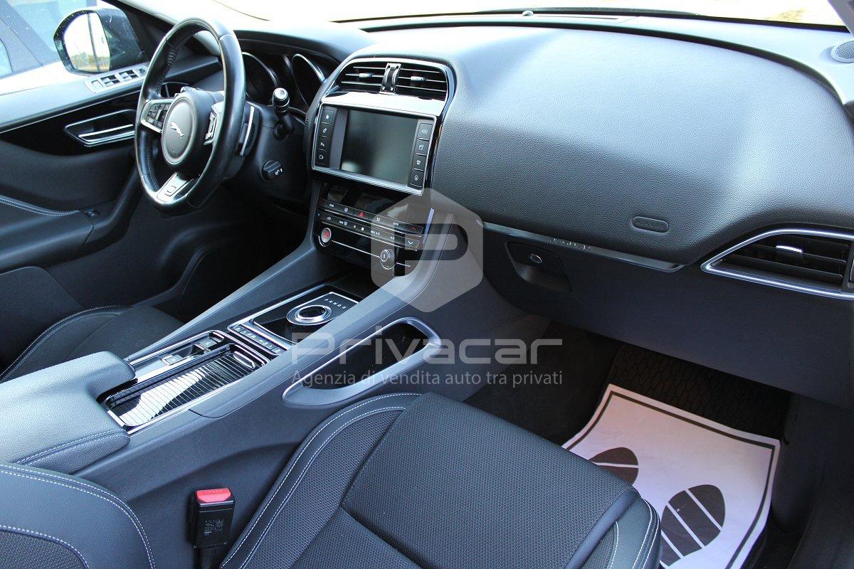 JAGUAR F-Pace 2.0 D 180 CV AWD aut. R-Sport