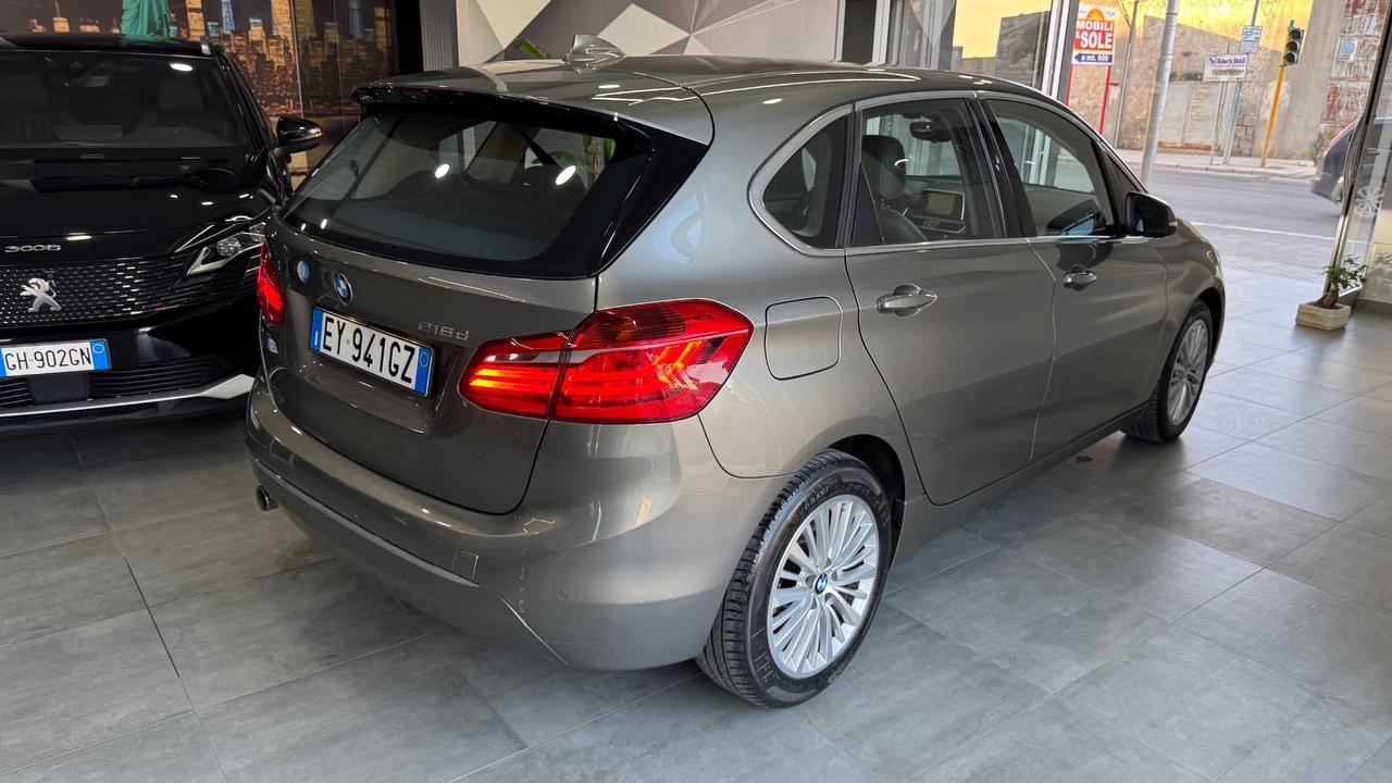 Bmw serie 2 216d Luxury-2015