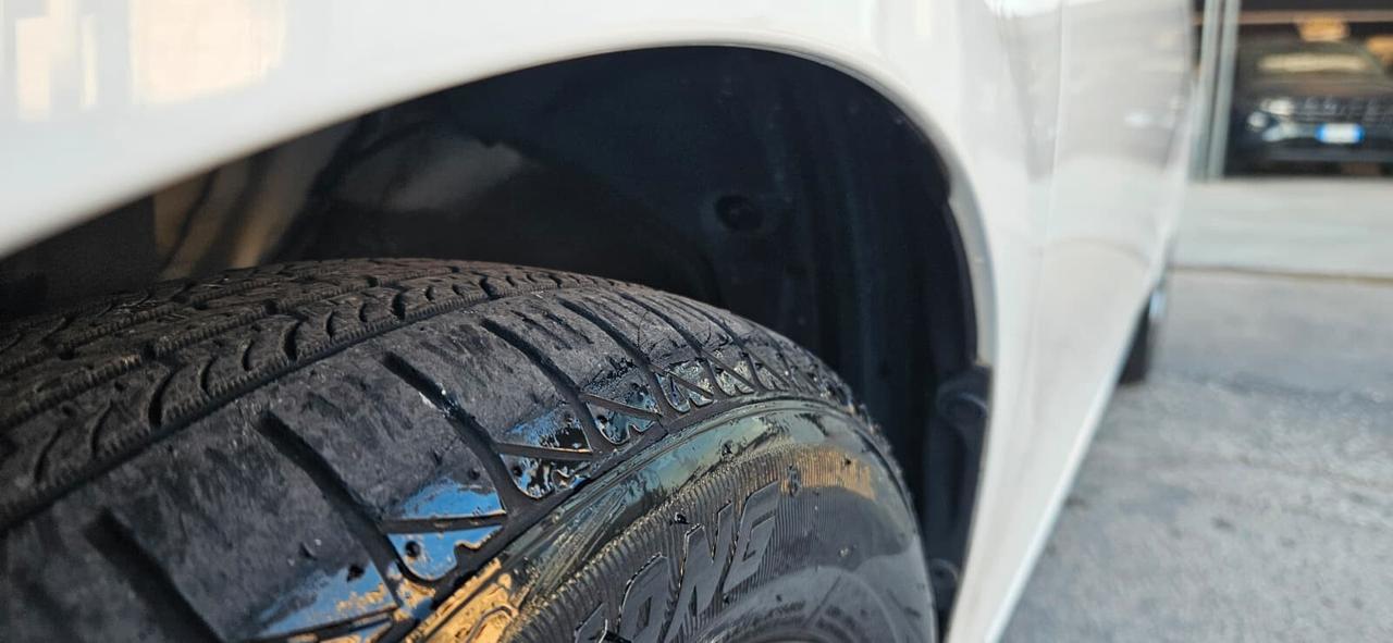 Toyota Yaris 1.4 D-4D 5 porte Lounge