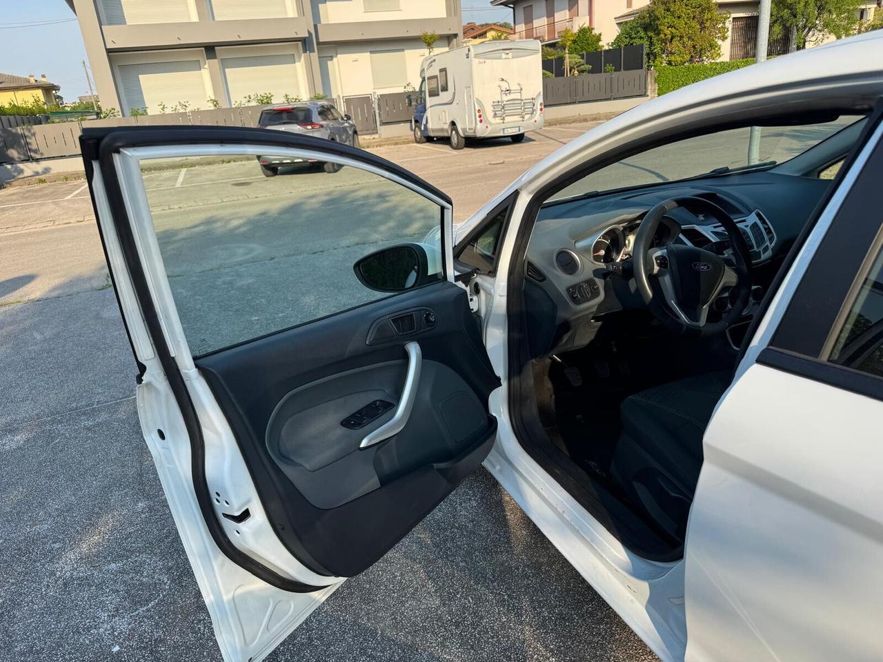 Ford Fiesta Fiesta+ 1.2 60CV 5 porte