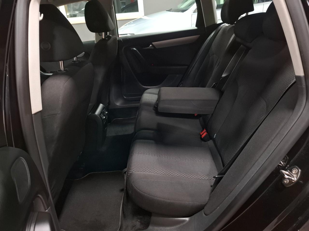 Volkswagen Passat Var. 2.0 TDI Neopatentato