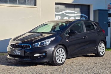 Kia Ceed 1.6 CRDI UNICO PROPRIETARIO ADATTA A NEOPATENTATI