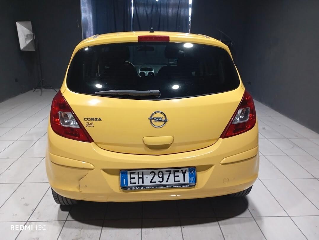 OPEL CORSA DEL 2011 BENZINA 100.000 KM