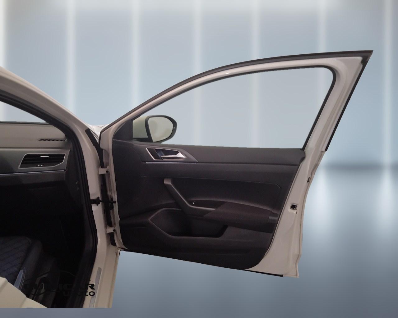 VOLKSWAGEN Taigo - Taigo 1.5 tsi R-Line 150cv dsg