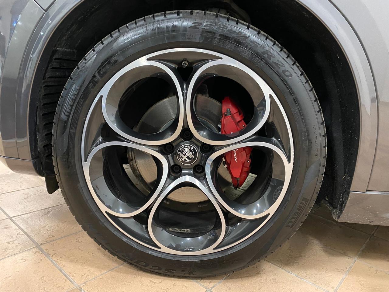 Alfa Romeo Stelvio 2.2 210 CV AT8 Q4 Veloce