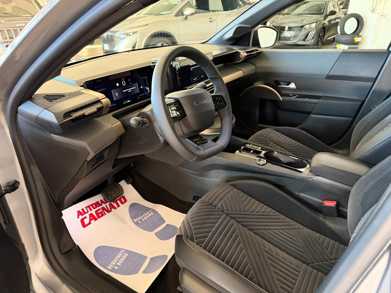 Lancia Ypsilon Hybrid e-DCT LX 2025 Km 4600 Fulloptional