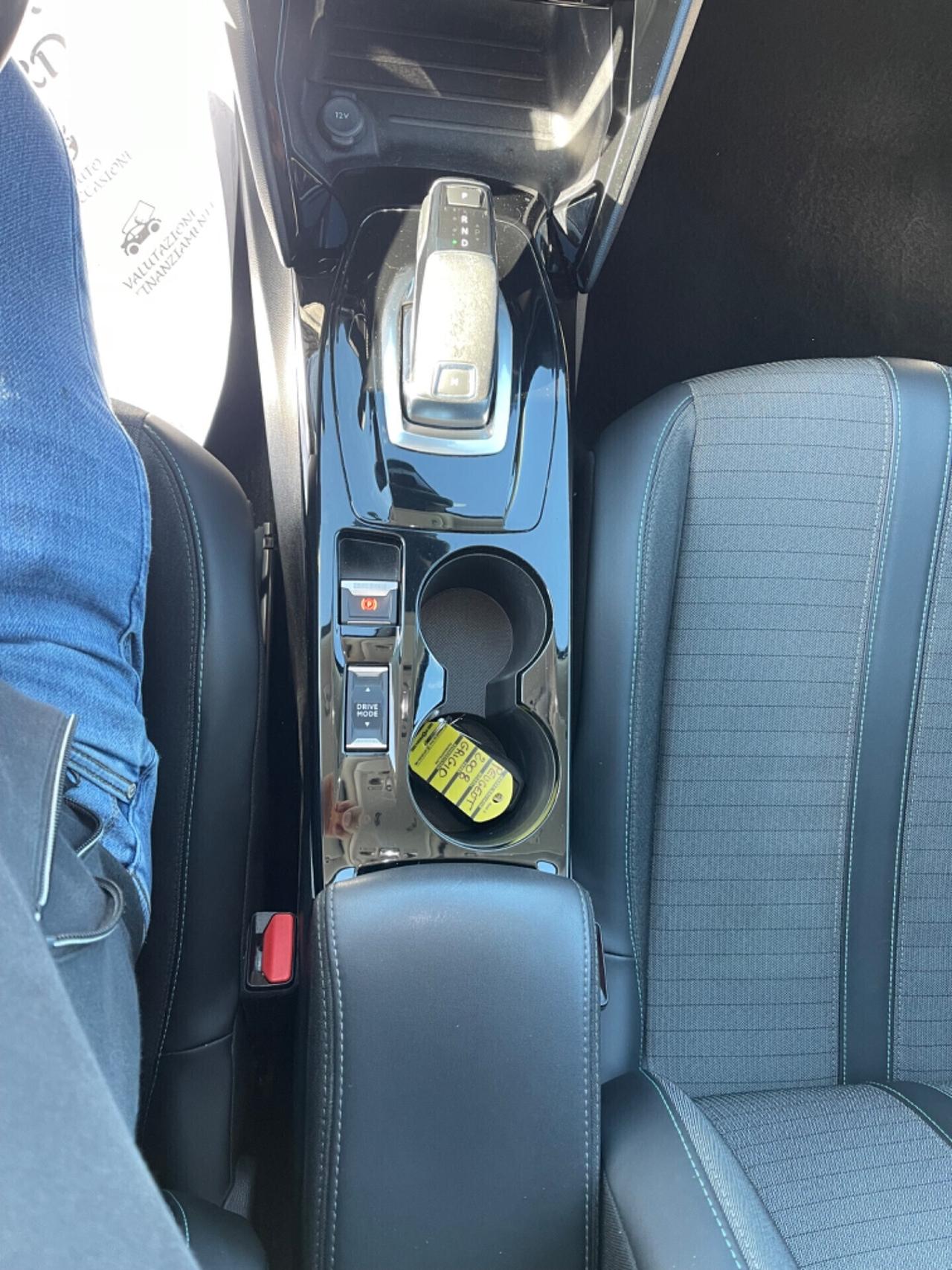 Peugeot 2008 BlueHDi 130 S&S EAT8 Allure