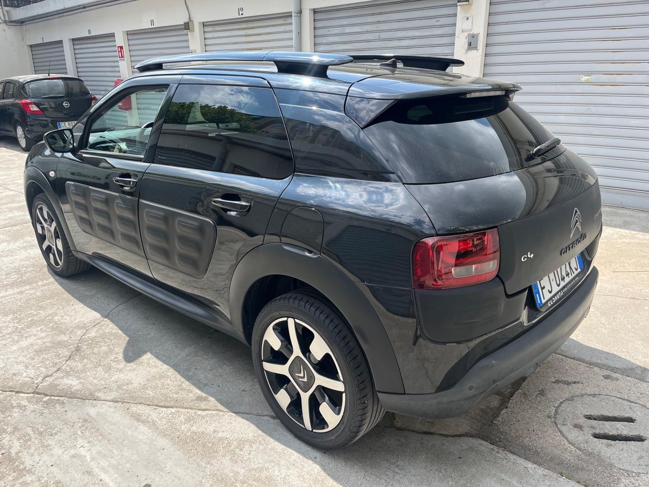 Citroen C4 Cactus PureTech 82 Shine