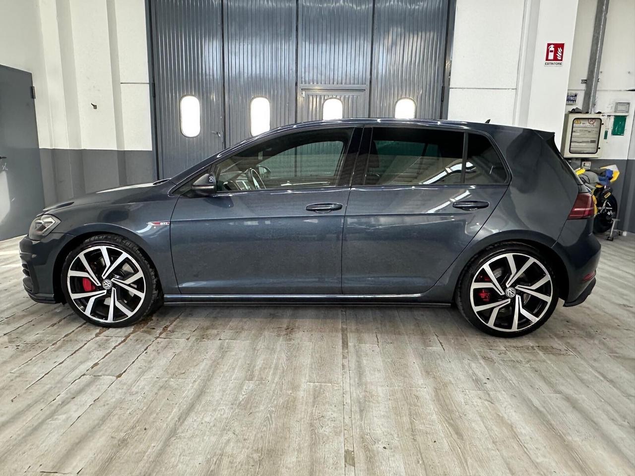 Volkswagen Golf GTI 2.0 245 CV TSI DSG 5p. BMT