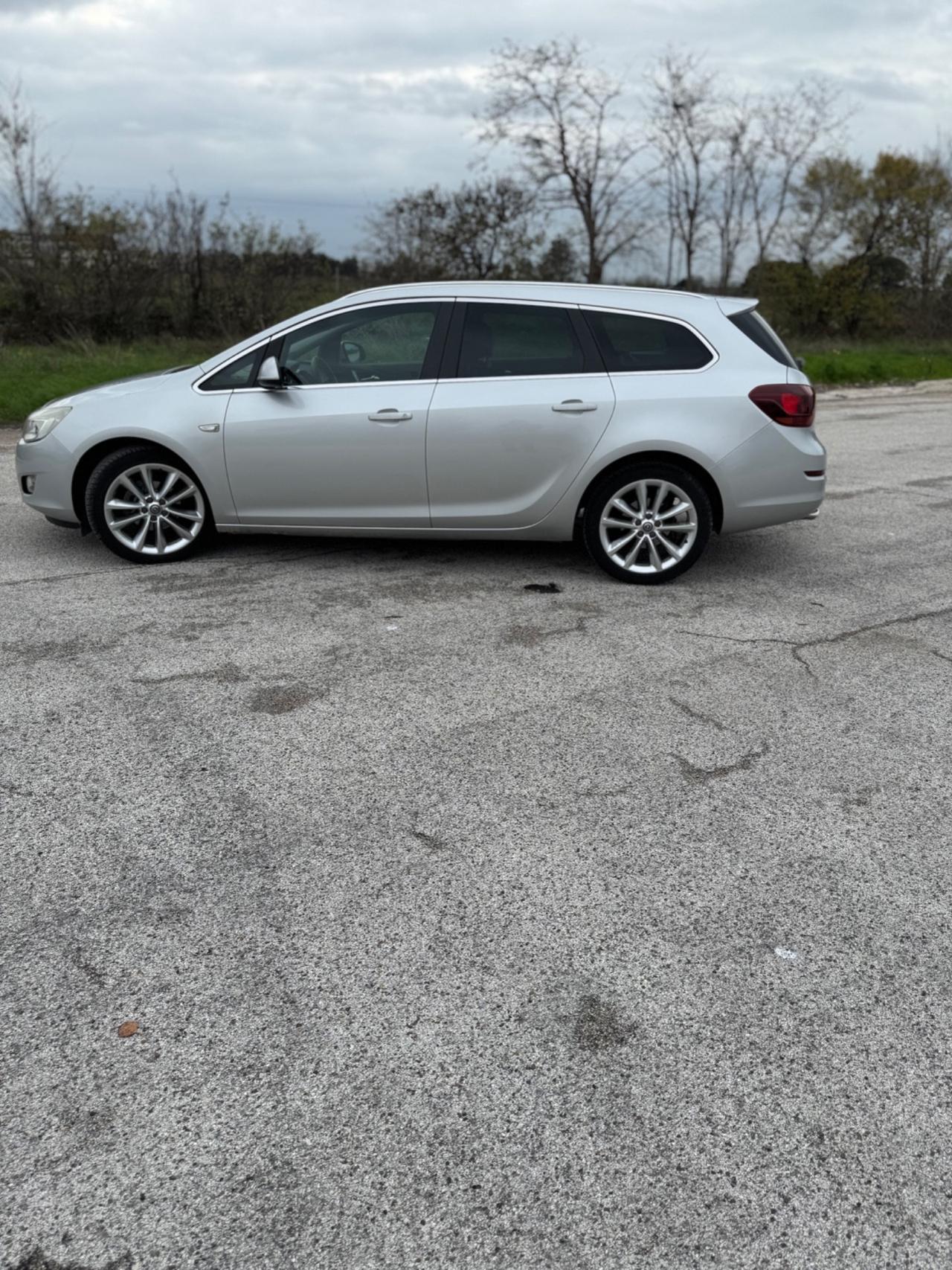 Opel Astra 1.4 Turbo 140CV Sports Tourer GPL Tech Cosmo