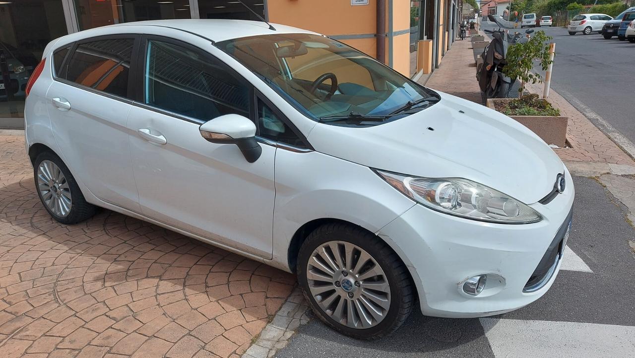 Ford Fiesta 1.2 82 CV 5 porte Titanium