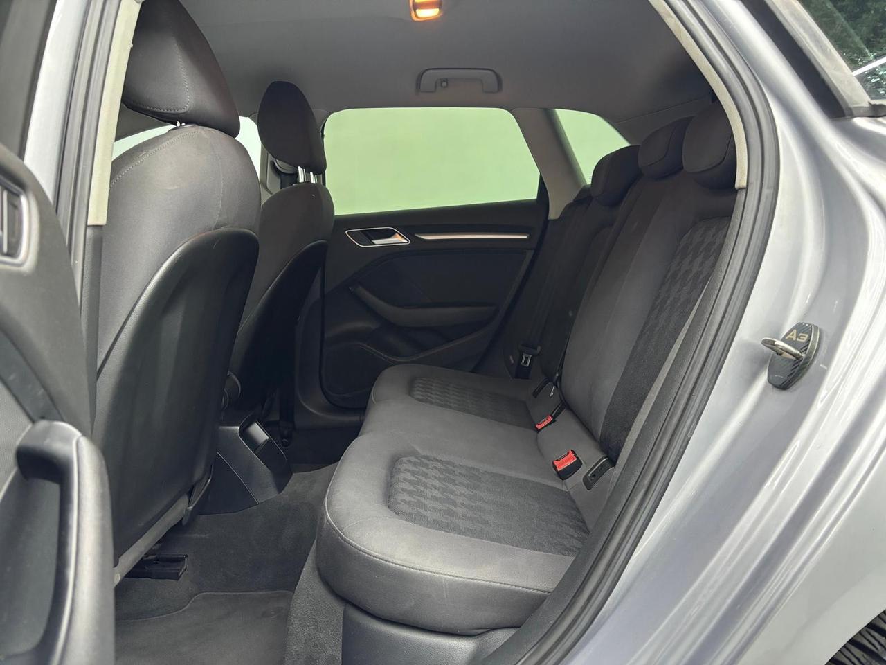 Audi A3 SPB 1.6 TDI clean diesel S tronic Ambition