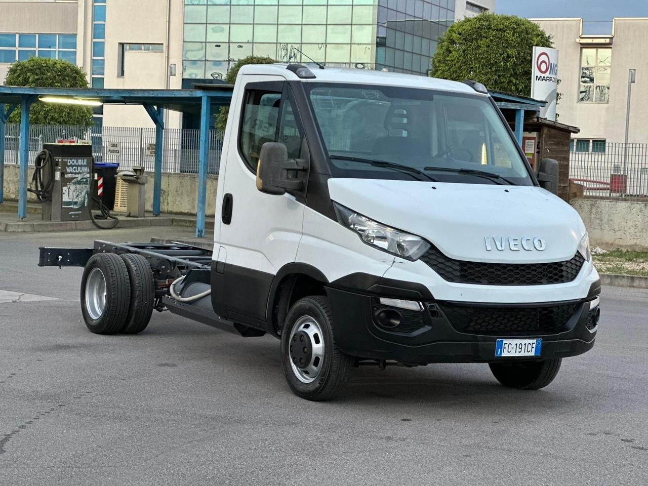 Iveco Dailly metano cc 3.0 passo 3.45