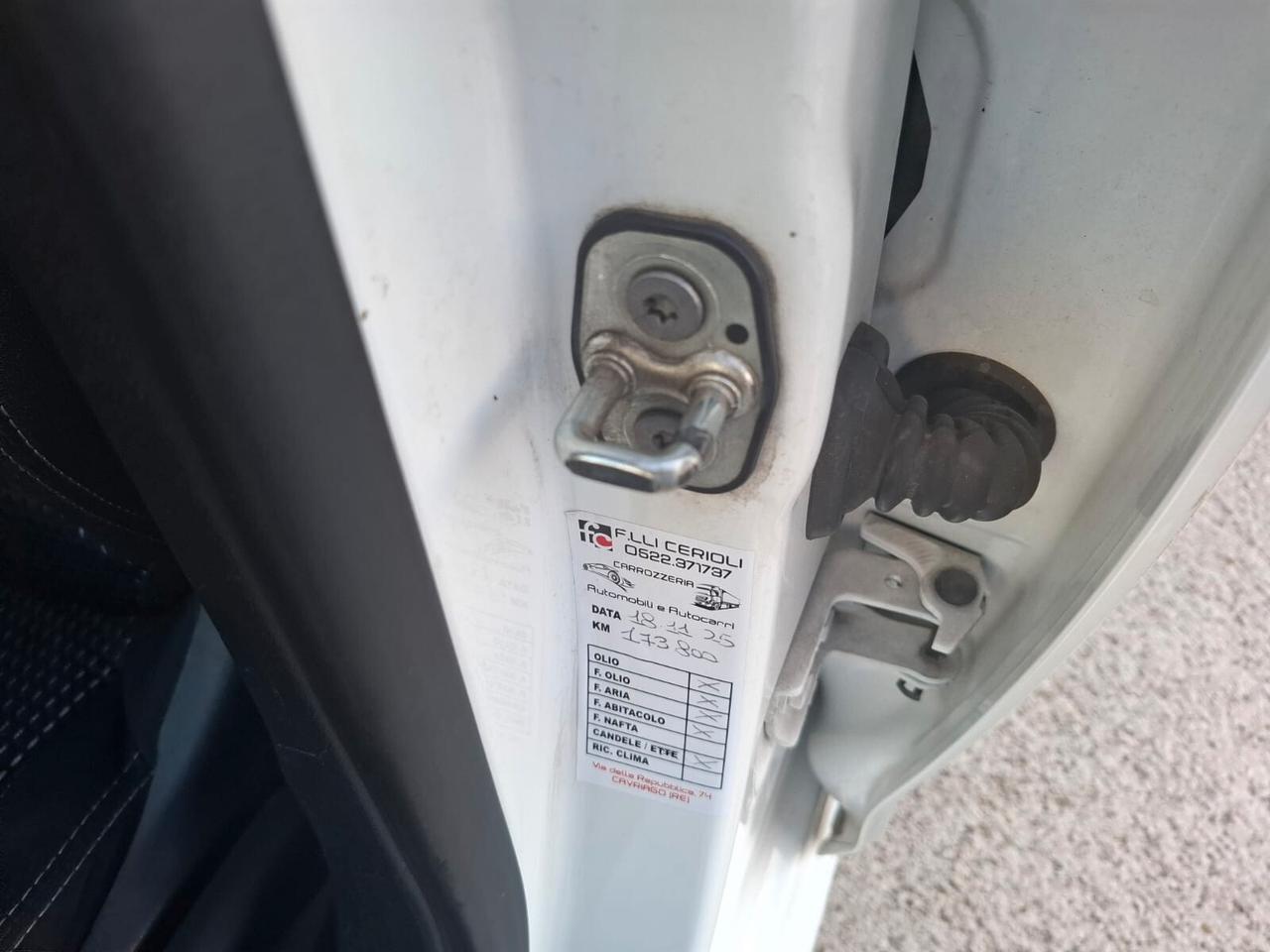 PEUGEOT 208 1.2 BENZINA/GPL 68 CV ALLURE
