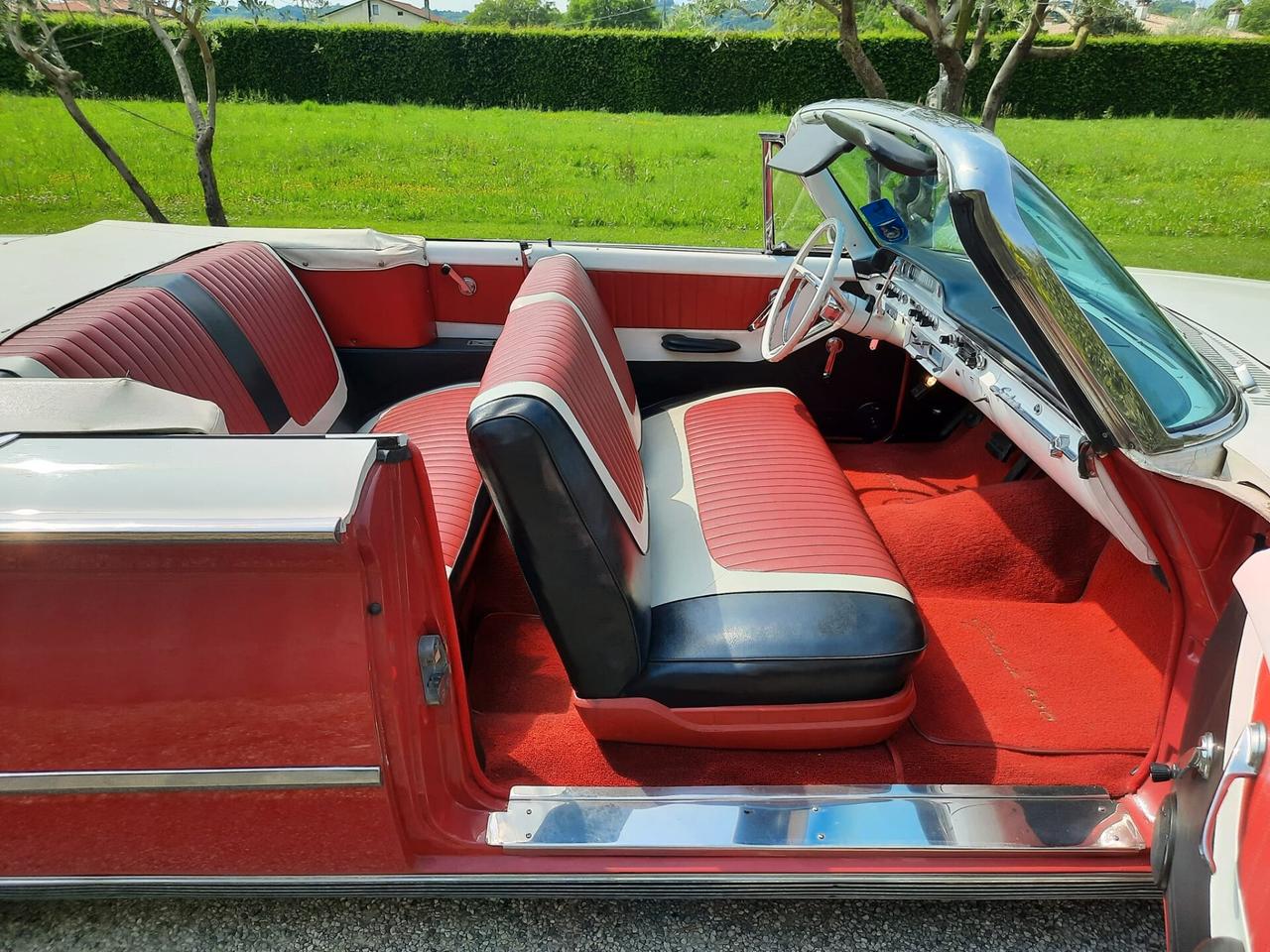 Ford Galaxie Sunliner Convertibile del 1960