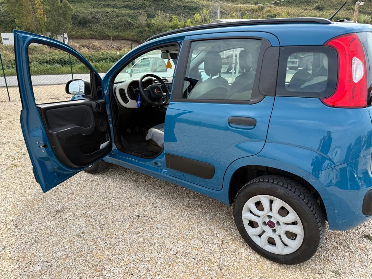 Fiat Panda 0.9 TwinAir Turbo METANO 3.999€