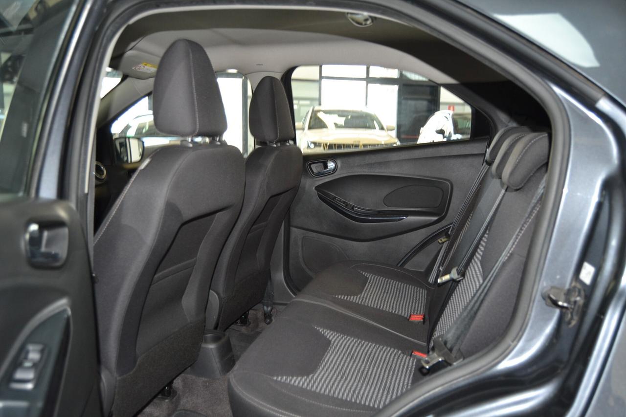 Ford Ka 1.5 TDCI 95cv TITANIUM 5P UniPro/Navi