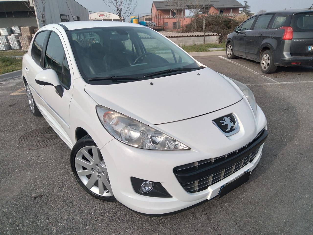 Peugeot 207 1.6 turbo 156CV 6marce 5p. Allure
