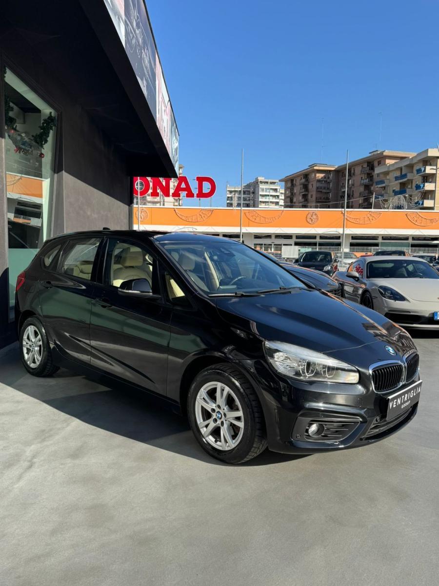 BMW - Serie 2 - 216d Active Tourer Luxury