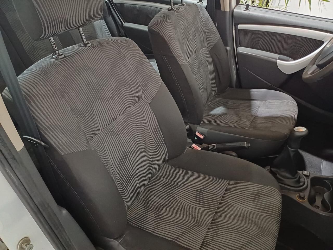 Dacia Sandero GPL DI SERIE Laureate - 2010