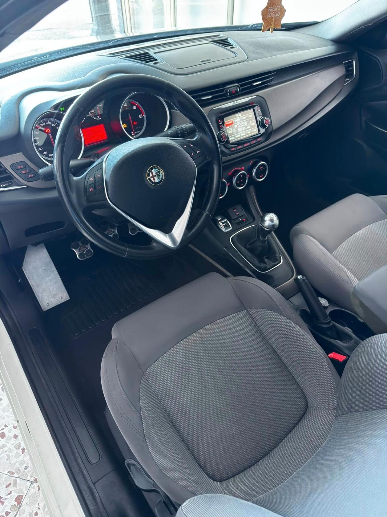 Alfa Romeo Giulietta 2.0 JTDm-2 150 CV Distinctive