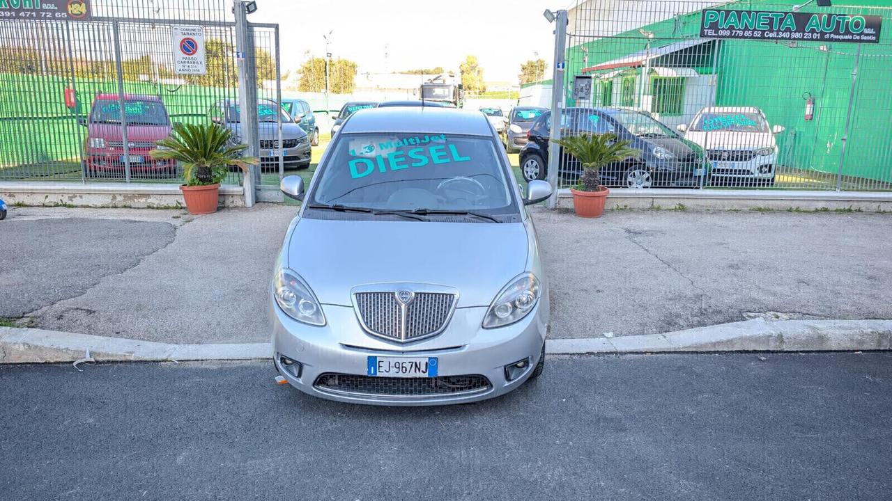 Lancia Ypsilon 1.3 DIESEL MJT 16V 95 CV 5 porte - ANNO 2011 - OTTIMA PER NEOPATENTATO